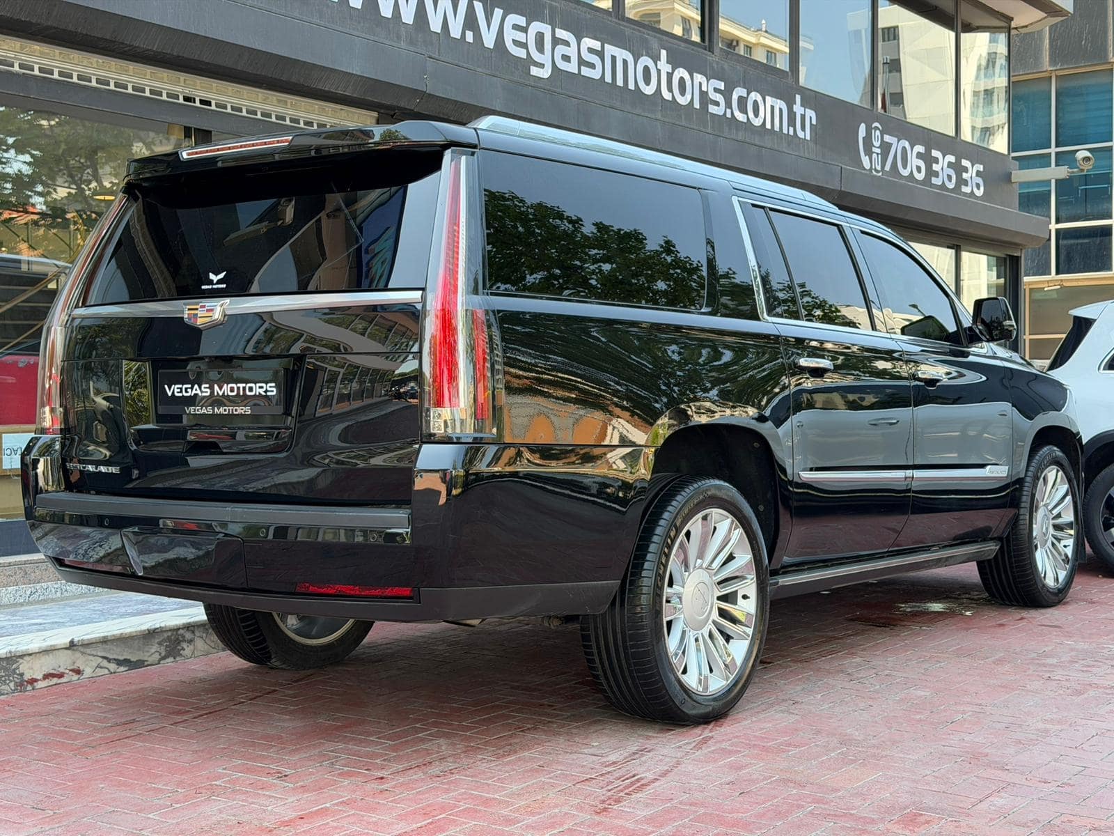Cadillac Escalade 6.2 V8