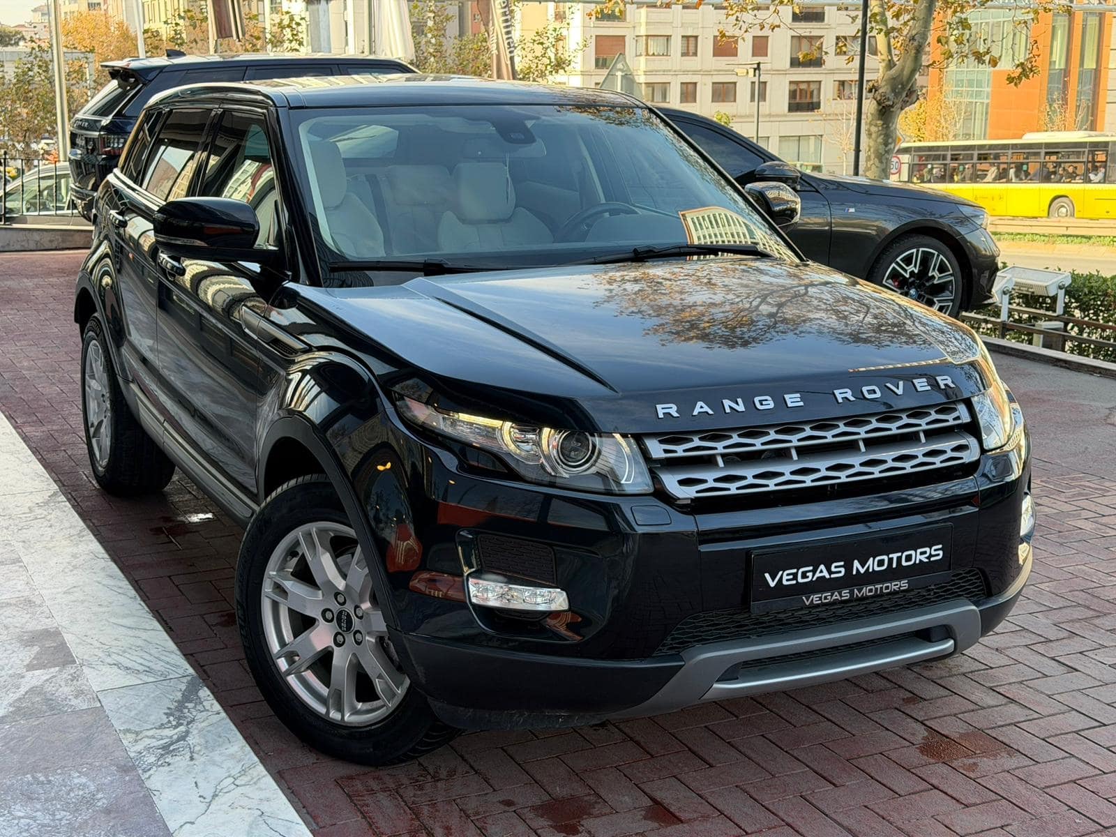 Land Rover Range Rover Evoque 2.0 Si4 Pure