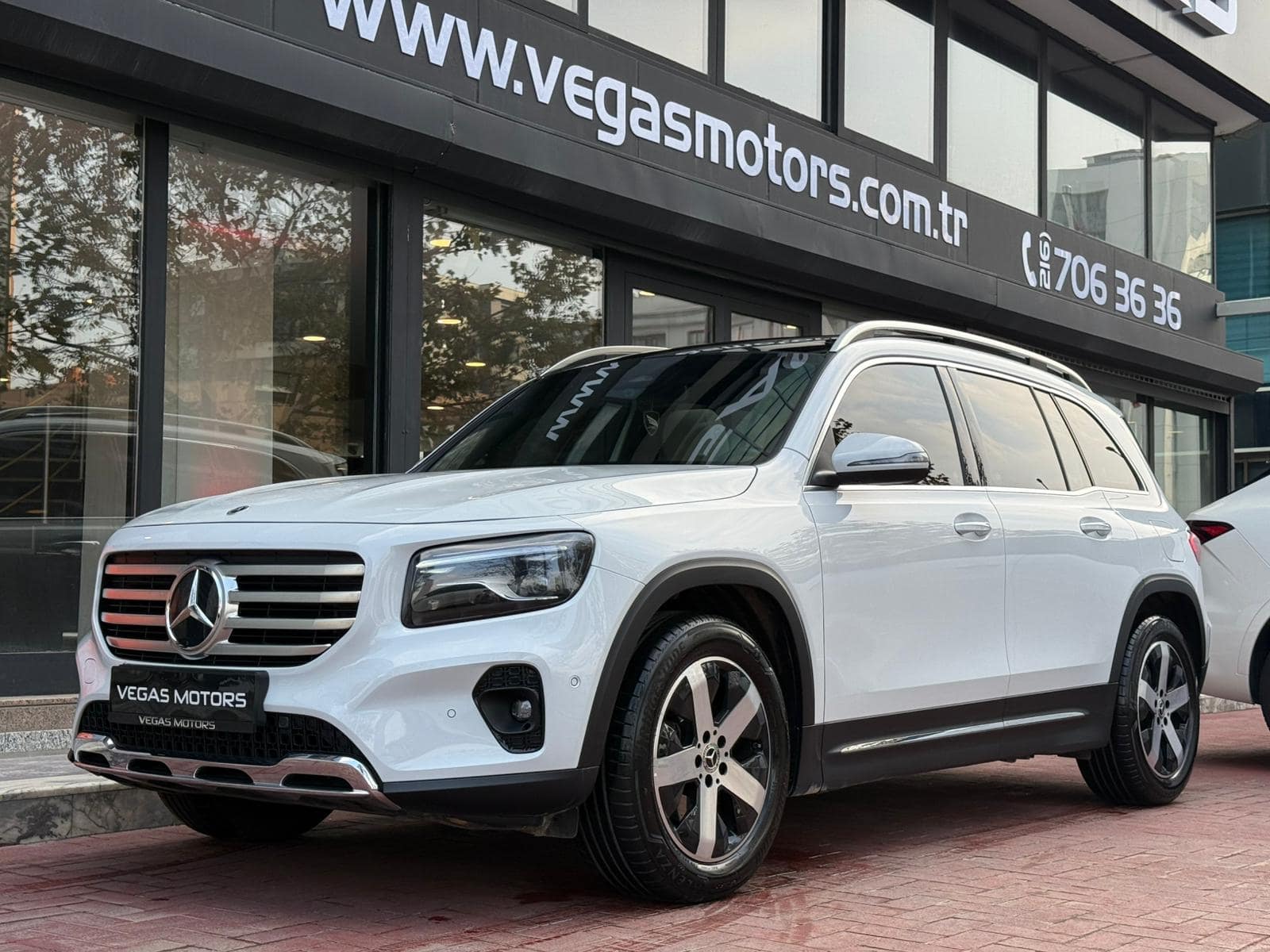 Mercedes-Benz GLB 200 Progressive