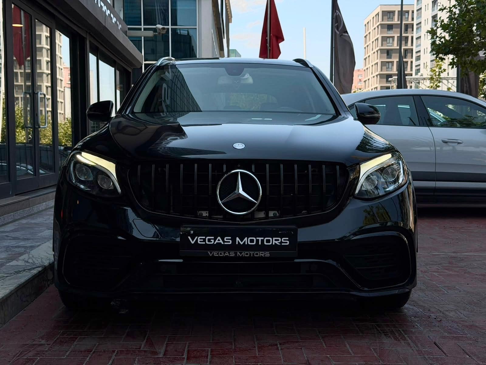 Mercedes-Benz GLC 250 AMG